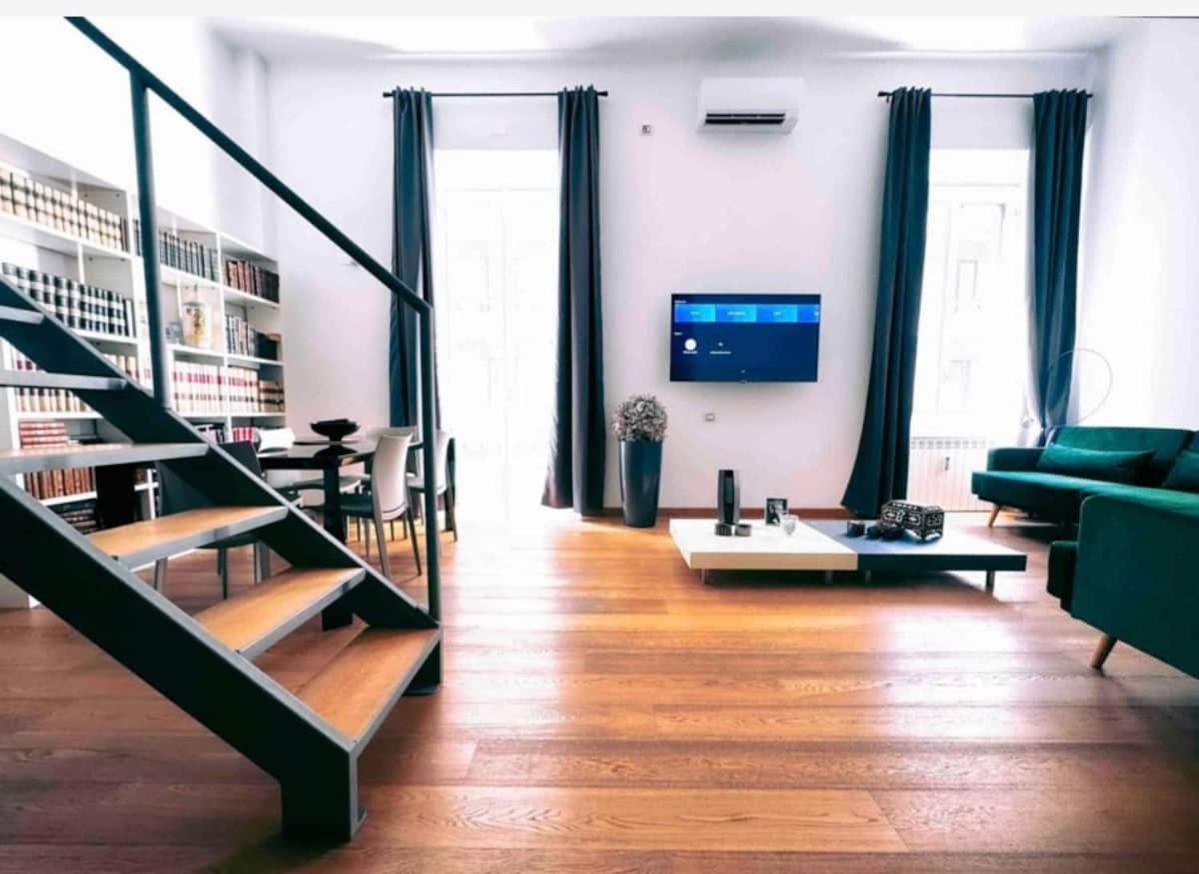 Arco Della Pace Elegante Loft Appartement